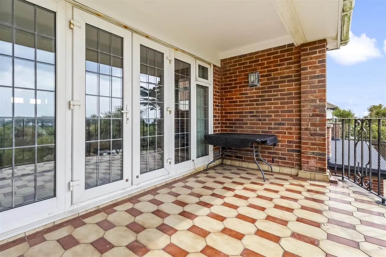 Marine Drive, Goring Hall, Worthing, photo 20