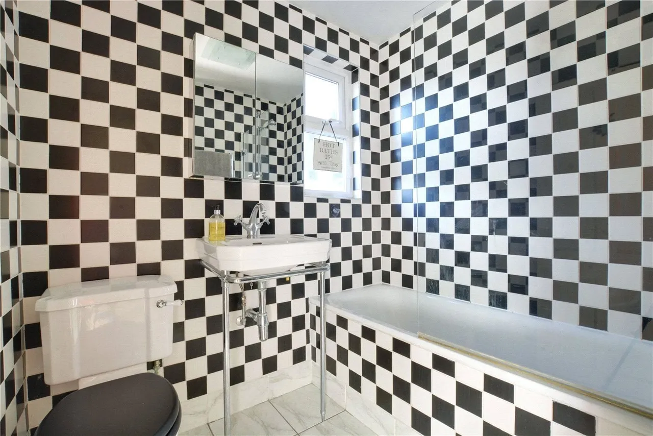 Lochaber Road, Hither Green, SE13, photo 19