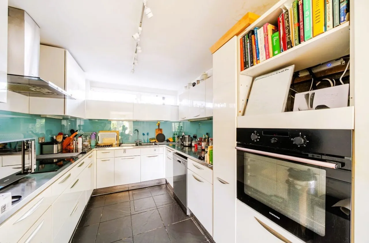 Brocas Close, Belsize Park, London, NW3, photo 6