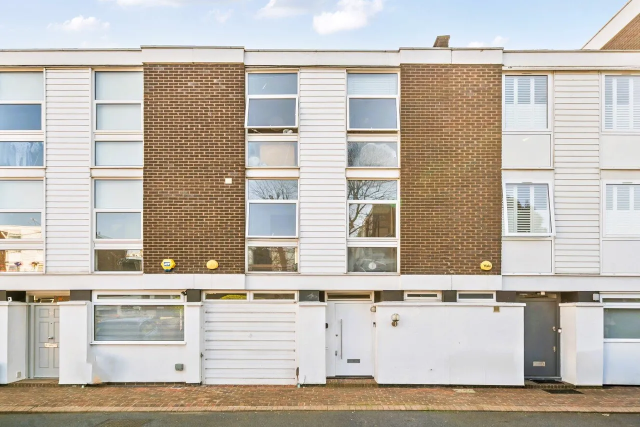 4 bed house for sale — Brocas Close, Belsize Park, London, NW3