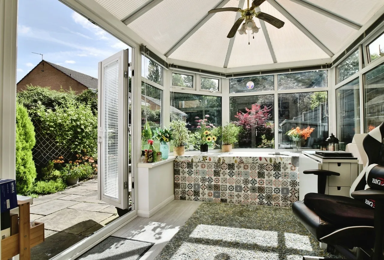 Inglesham Close, Manchester, Greater Manchester, M23, photo 5