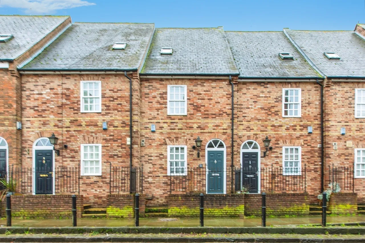 3 bed house for sale, Chicheley Cottages Kettering, NN14