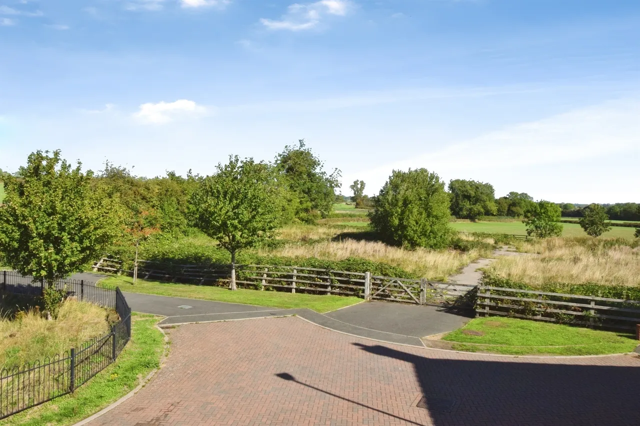 Burton Way, Fleckney, LE8, photo 3