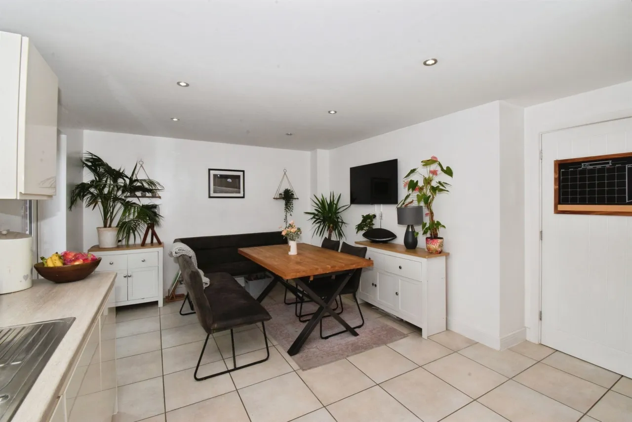Burton Way, Fleckney, LE8, photo 15