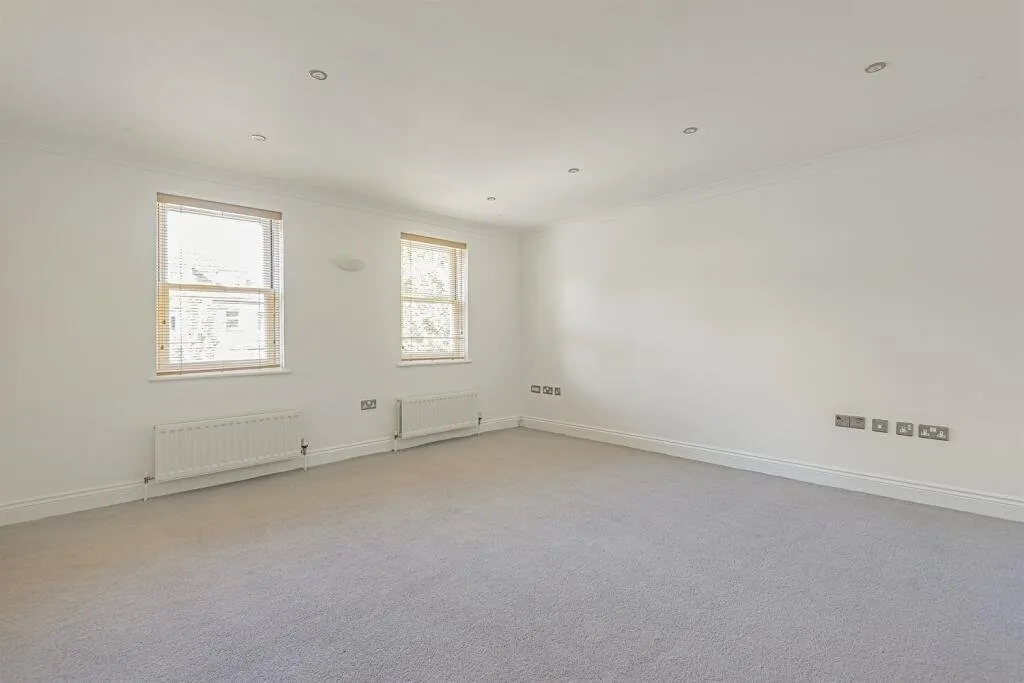 Pagoda Grove, West Norwood, SE27, photo 5