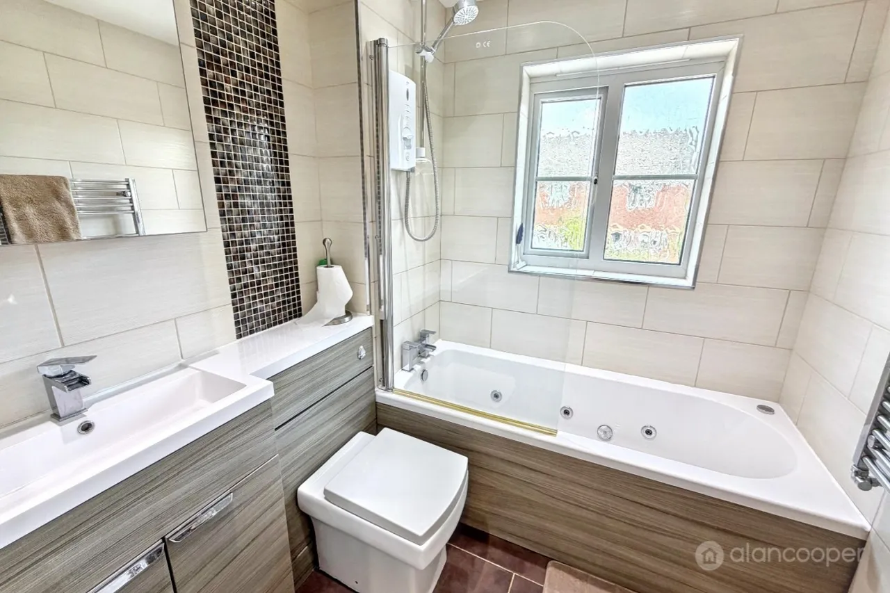 Packwood Close, Maple Park, CV11, photo 13