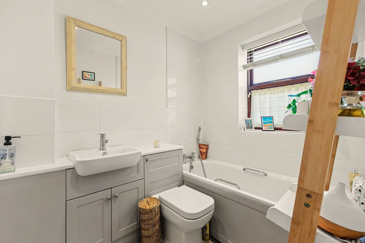 Saffron Walk, Stratford-Upon-Avon, CV37, photo 30
