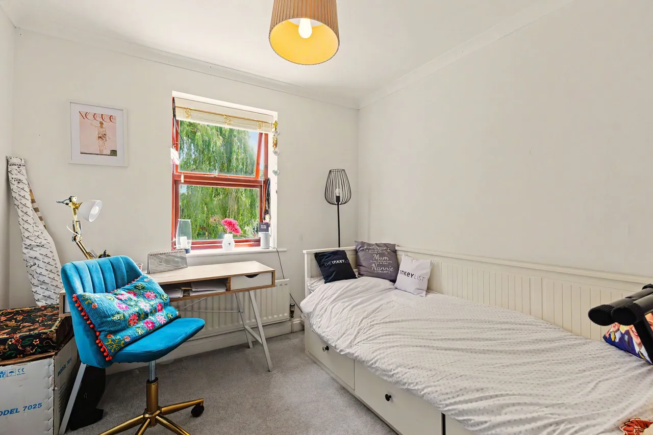 Saffron Walk, Stratford-Upon-Avon, CV37, photo 29