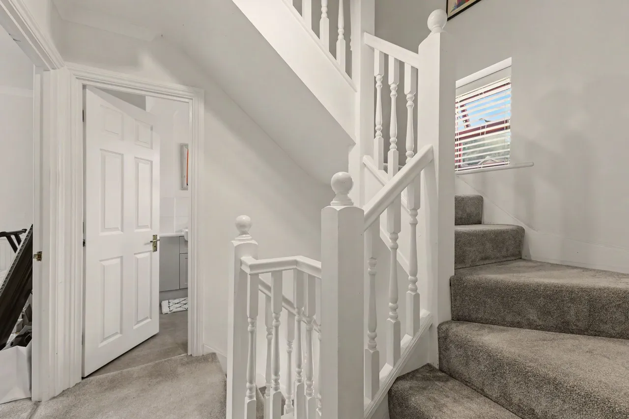 Saffron Walk, Stratford-Upon-Avon, CV37, photo 32