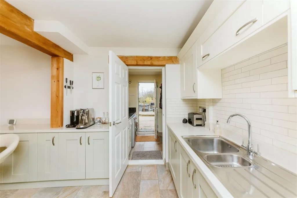 35, Marsh Common Road, Pilning, Bristol, BS35 4JY, photo 9
