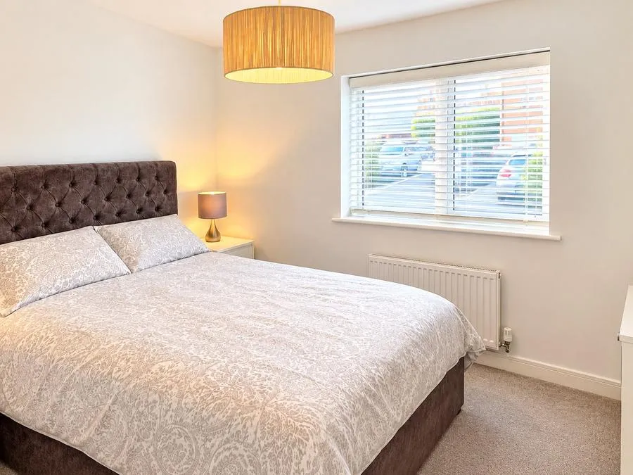 Countess Close, Burscough, L40, photo 6