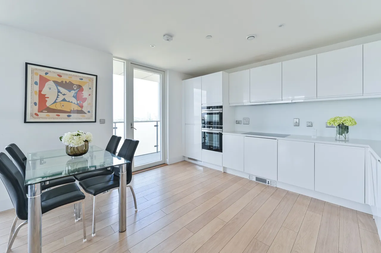 Flat 75, 25 Robsart Street, London, photo 12