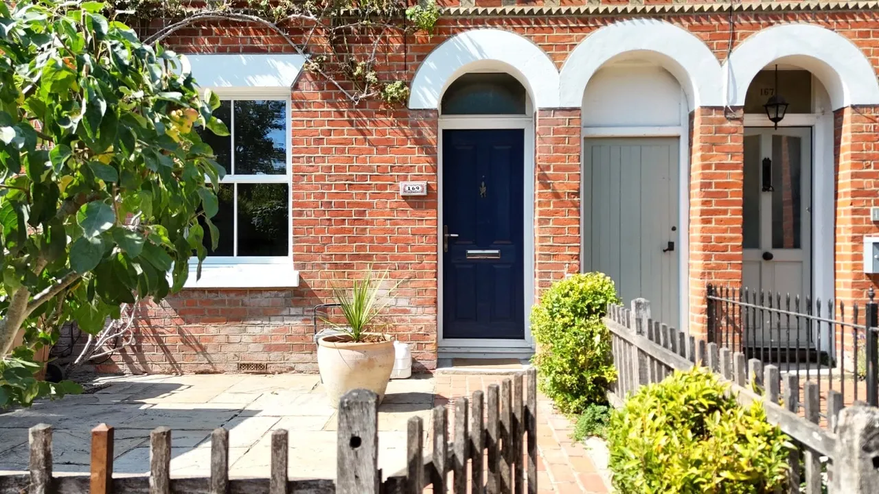 Middlebridge Street, Romsey, Hampshire, SO51 8HH, photo 2