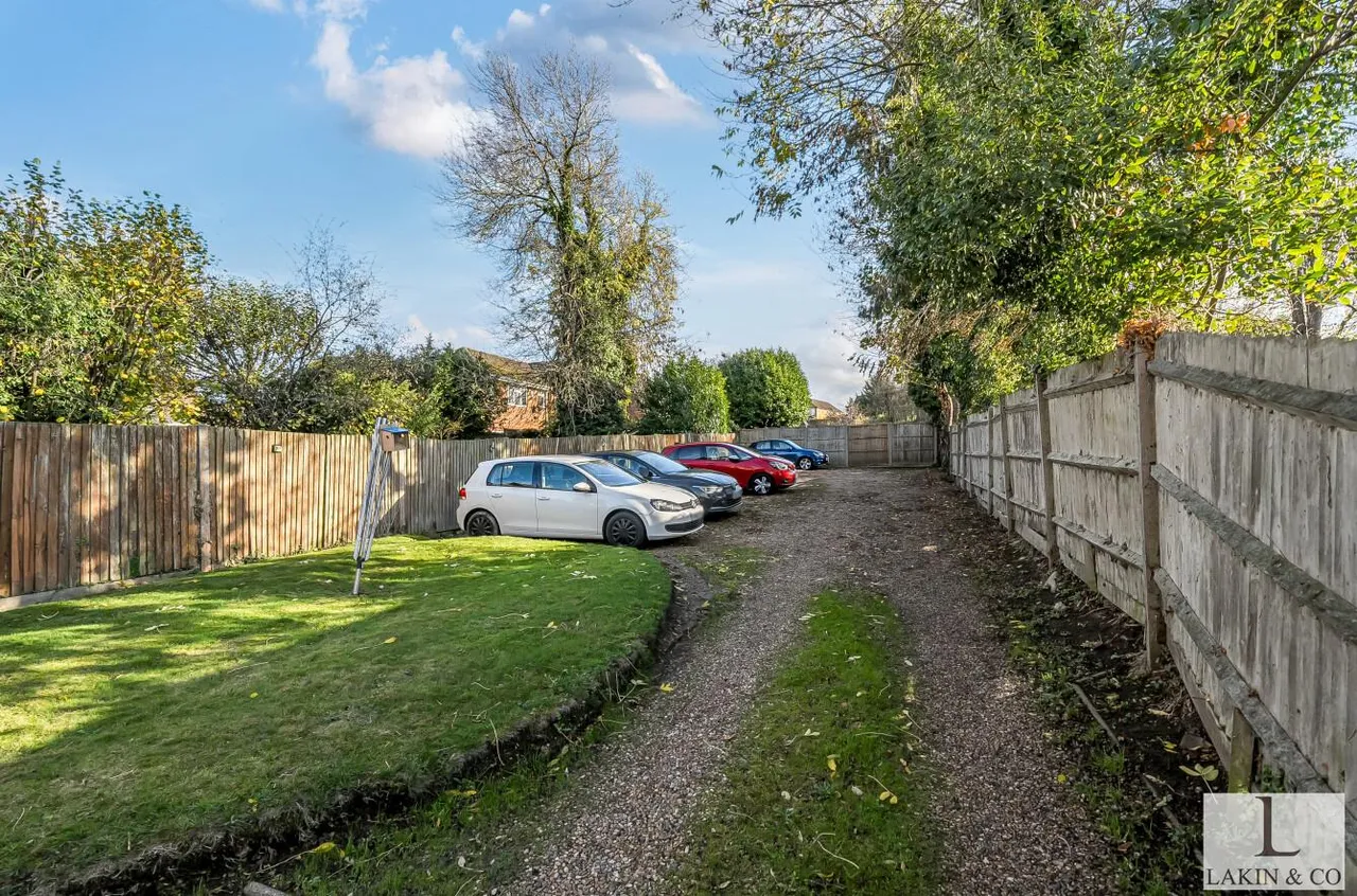 Harefield Road, Uxbridge, UB8 1PL, photo 12
