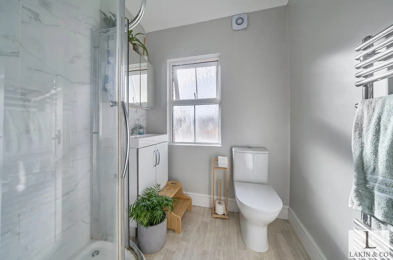 Harefield Road, Uxbridge, UB8 1PL, photo 8