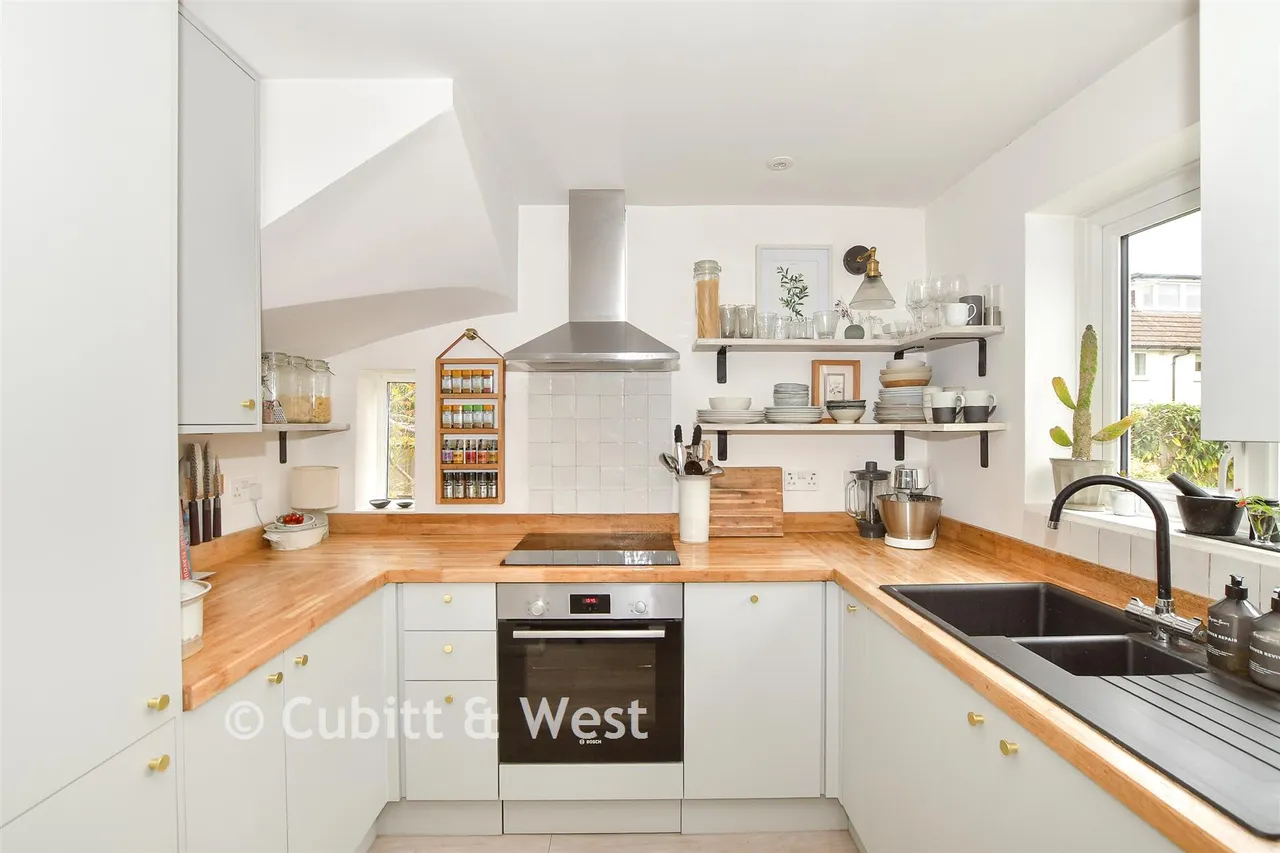 Woodleigh Road, Burgess Hill, RH15, photo 6