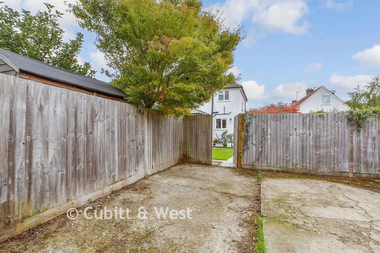 Woodleigh Road, Burgess Hill, RH15, photo 15