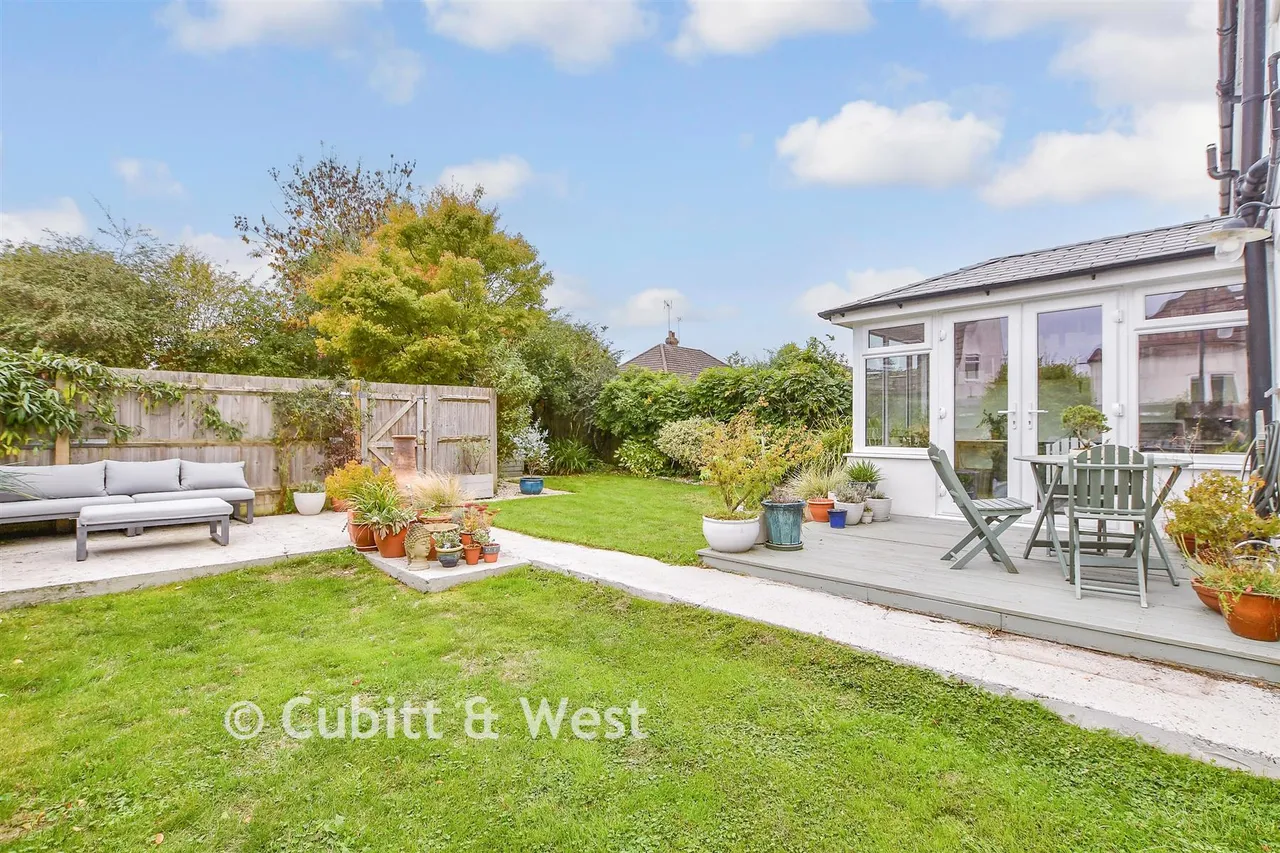 Woodleigh Road, Burgess Hill, RH15, photo 14