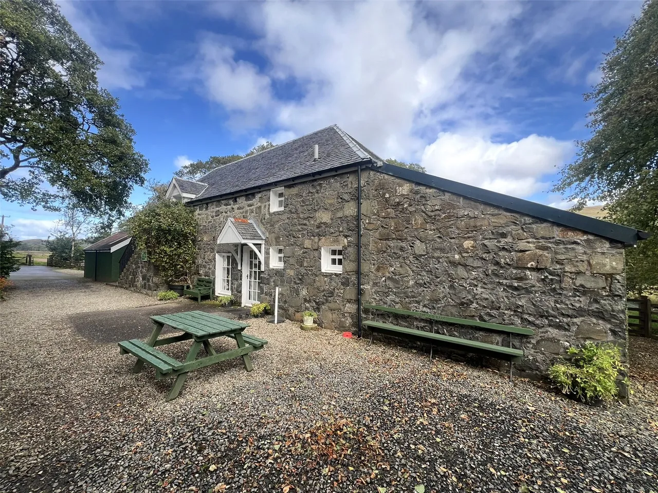 Torr A'Chlachainn House, Inc Old Byre Heritage Centre, Dervaig, Isle of Mull, PA75 6QR, photo 2