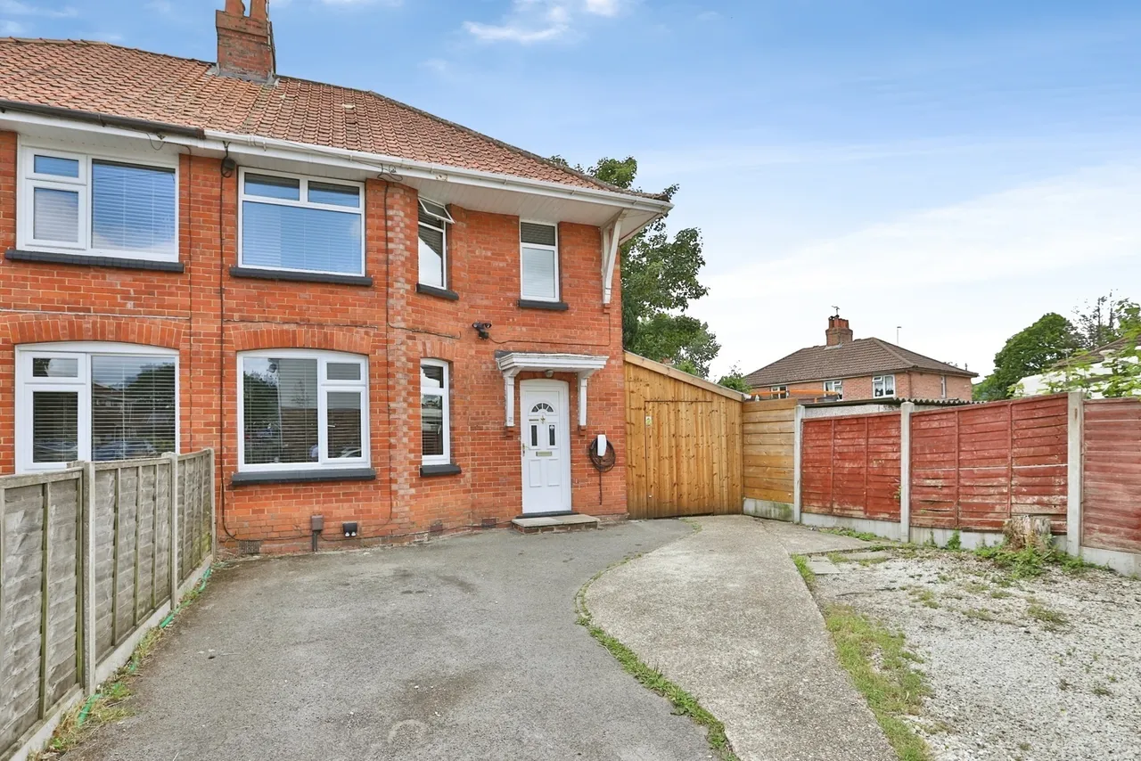 Cynthia Road, Poole, BH12, photo 17