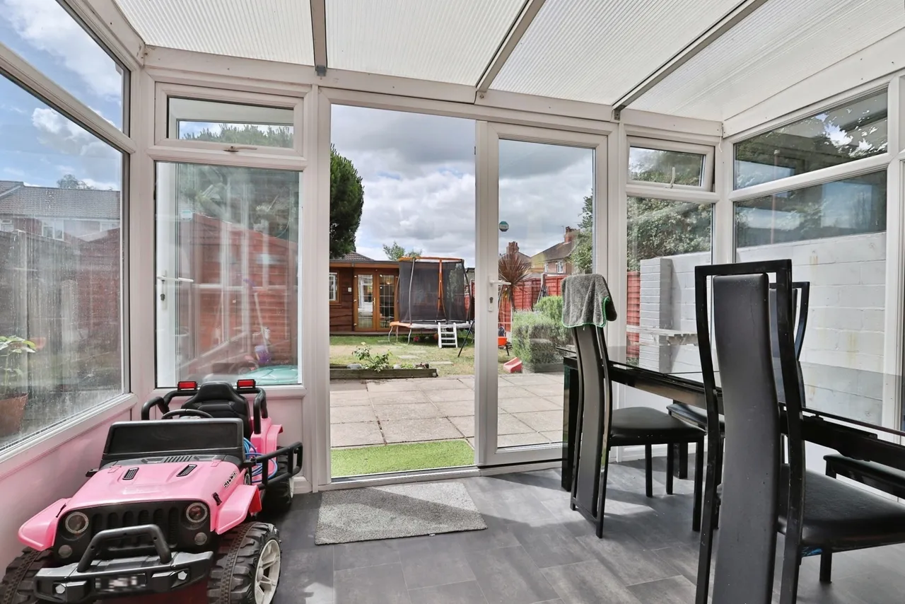 Cynthia Road, Poole, BH12, photo 9
