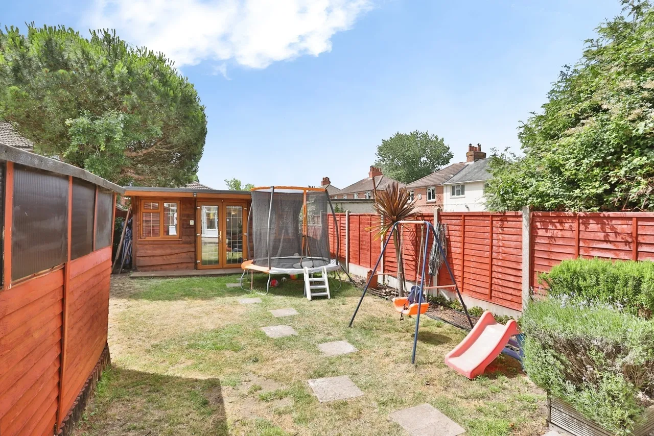 Cynthia Road, Poole, BH12, photo 14