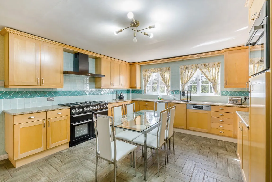 Potters Heights Close, Pinner, HA5, photo 4