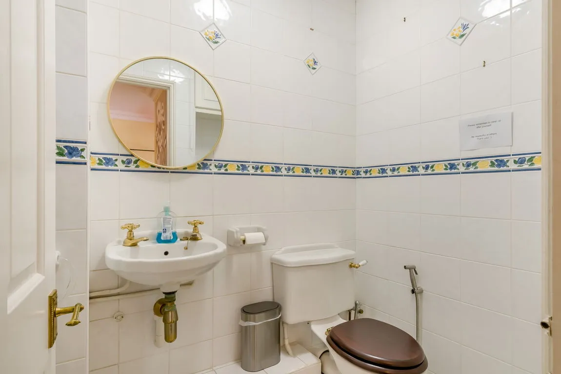 Potters Heights Close, Pinner, HA5, photo 17