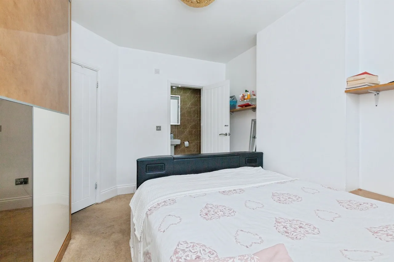 Lower Keyham Lane, Leicester, photo 9