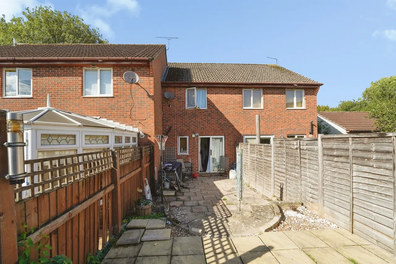 Embry Close, Calne, SN11, photo 14