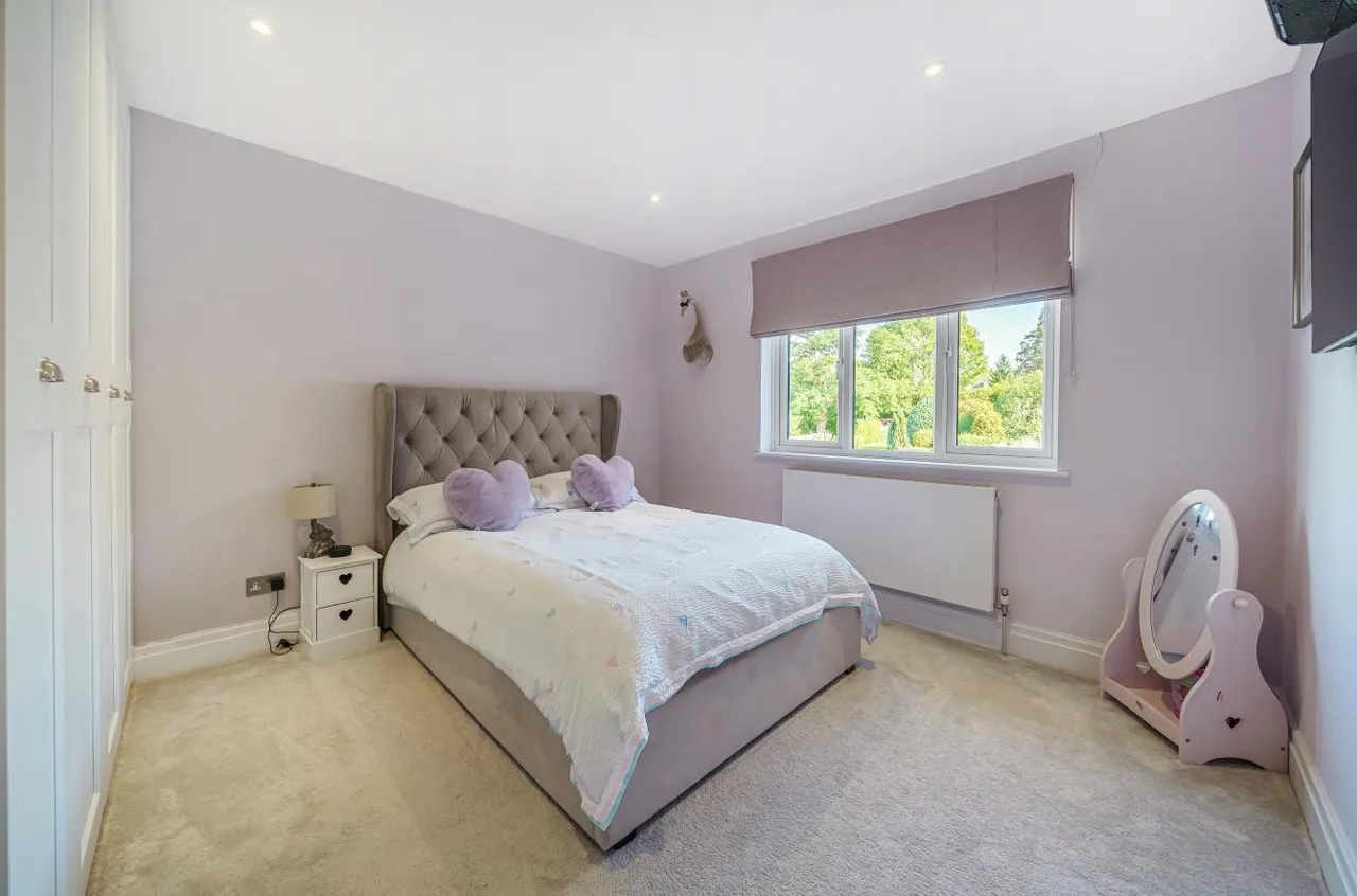 Sandy Lane, Cheam, SM2, photo 17