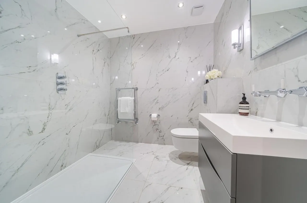 Sandy Lane, Cheam, SM2, photo 13