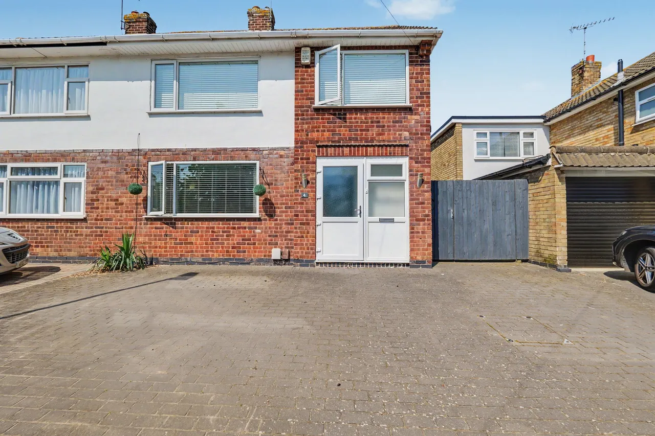 3 bed house for sale, Buckingham Road, Countesthorpe, LE8