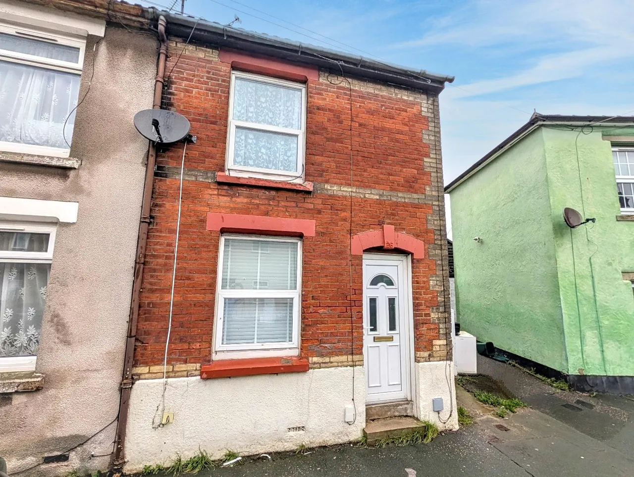 2 bed house for sale — Garland Road, Harwich, CO12 4PB
