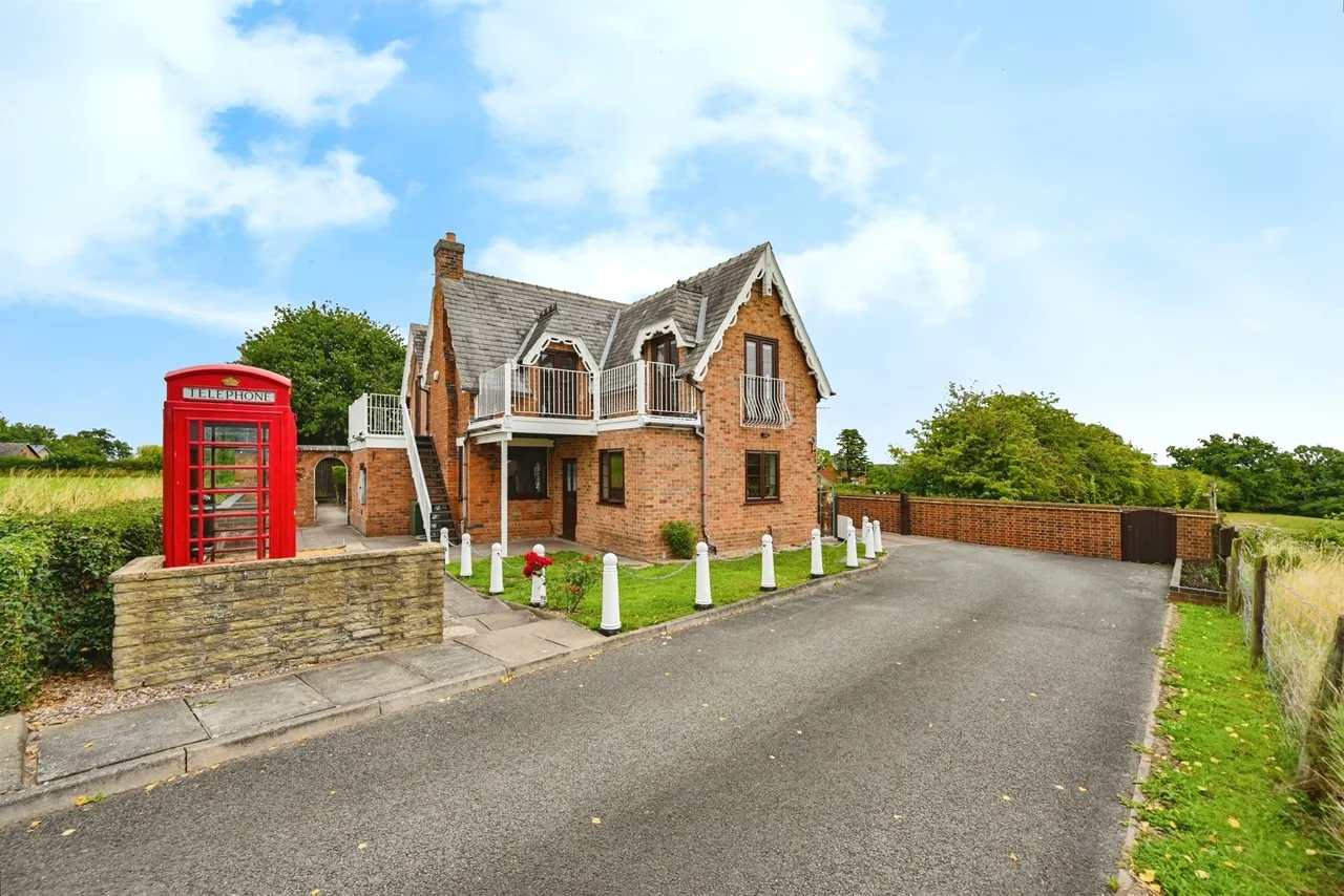 Tatenhill Common, Rangemore, DE13, photo 3