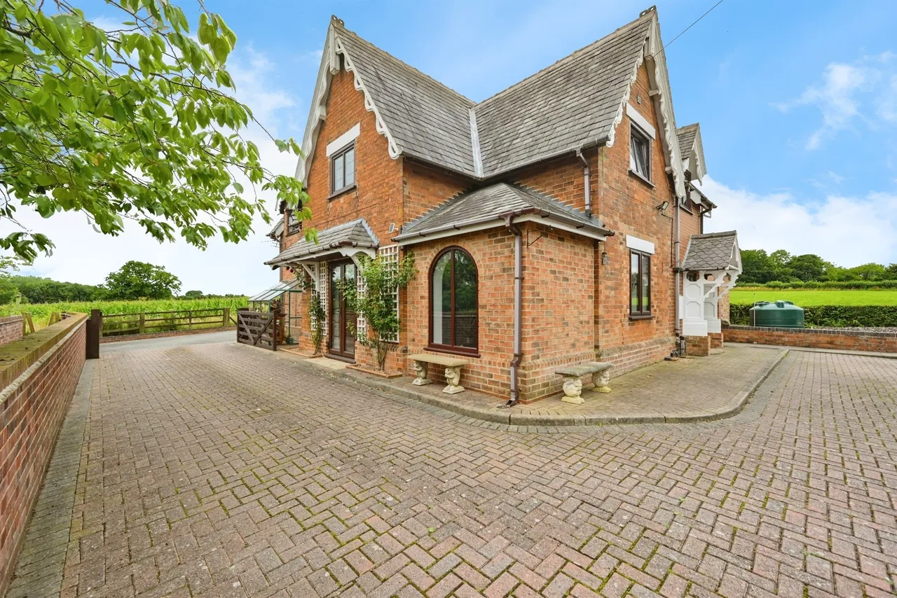 Tatenhill Common, Rangemore, DE13, photo 17