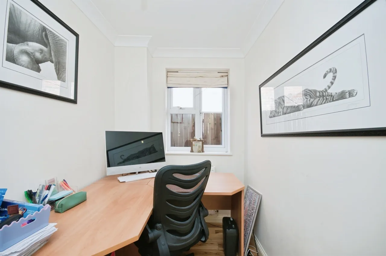 Vancouver Road, Eastbourne, photo 10