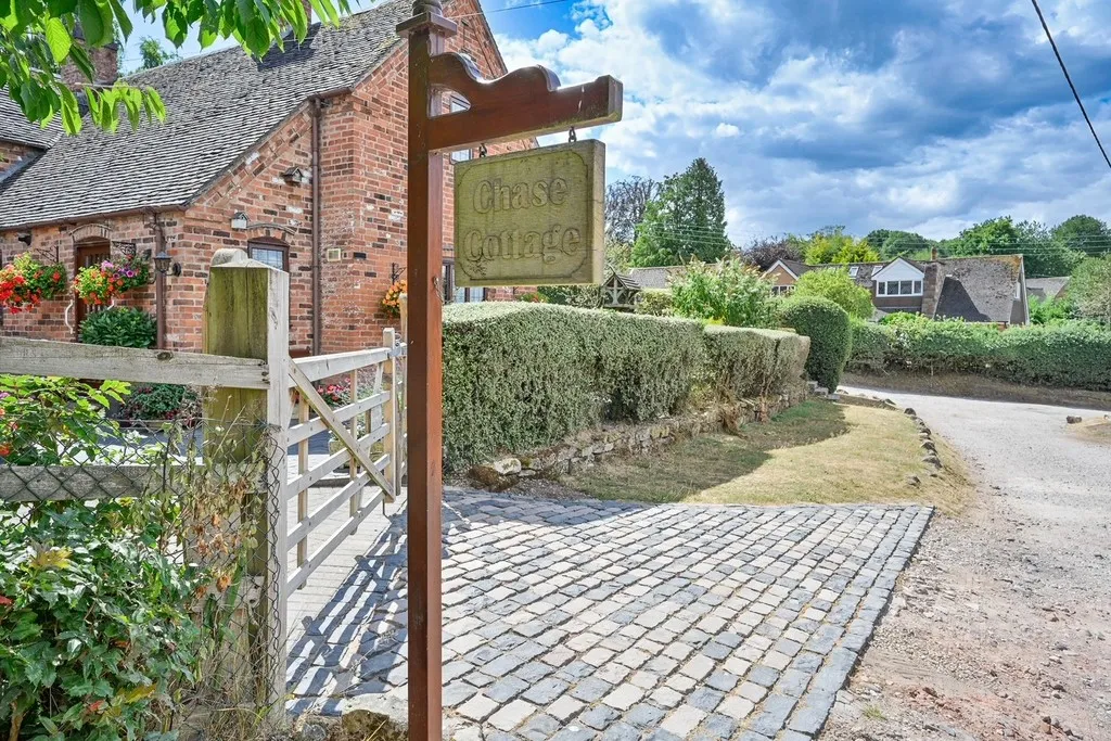 Brook Lane, Brocton, photo 31