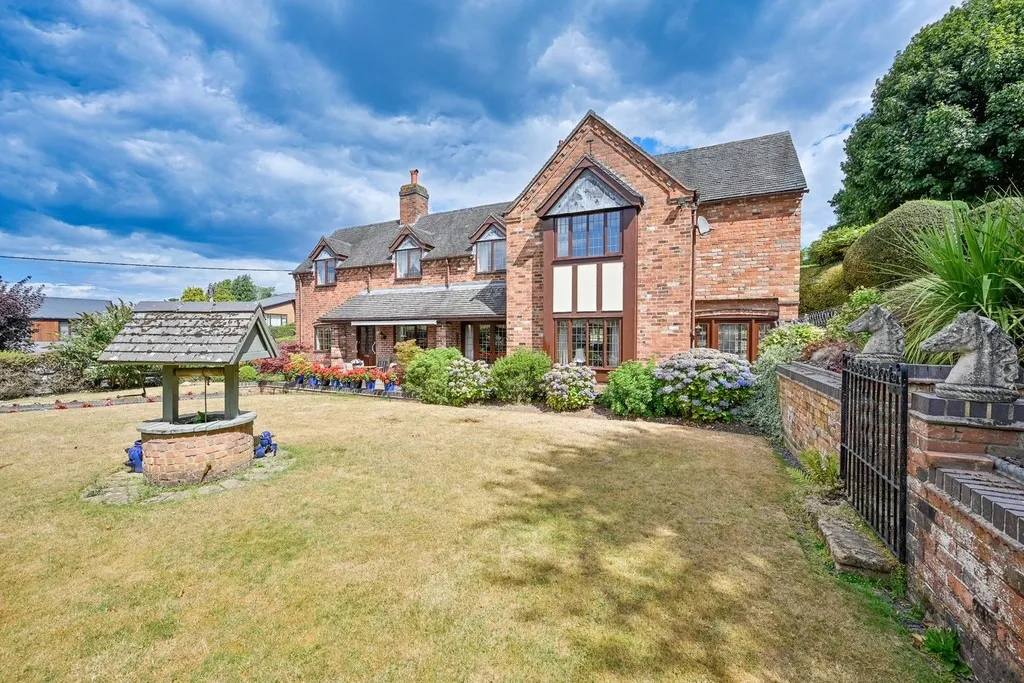 Brook Lane, Brocton, photo 26