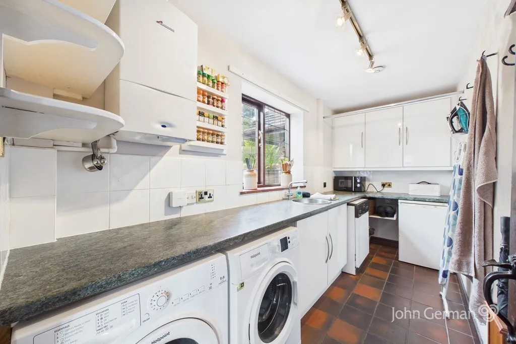 Brook Lane, Brocton, photo 13