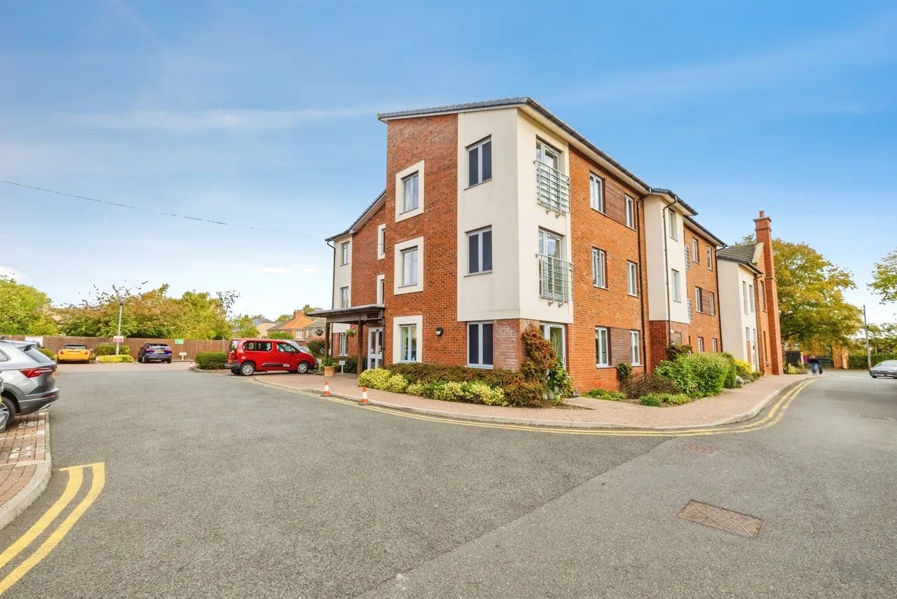 Newport, Lincoln, LN1, photo 2