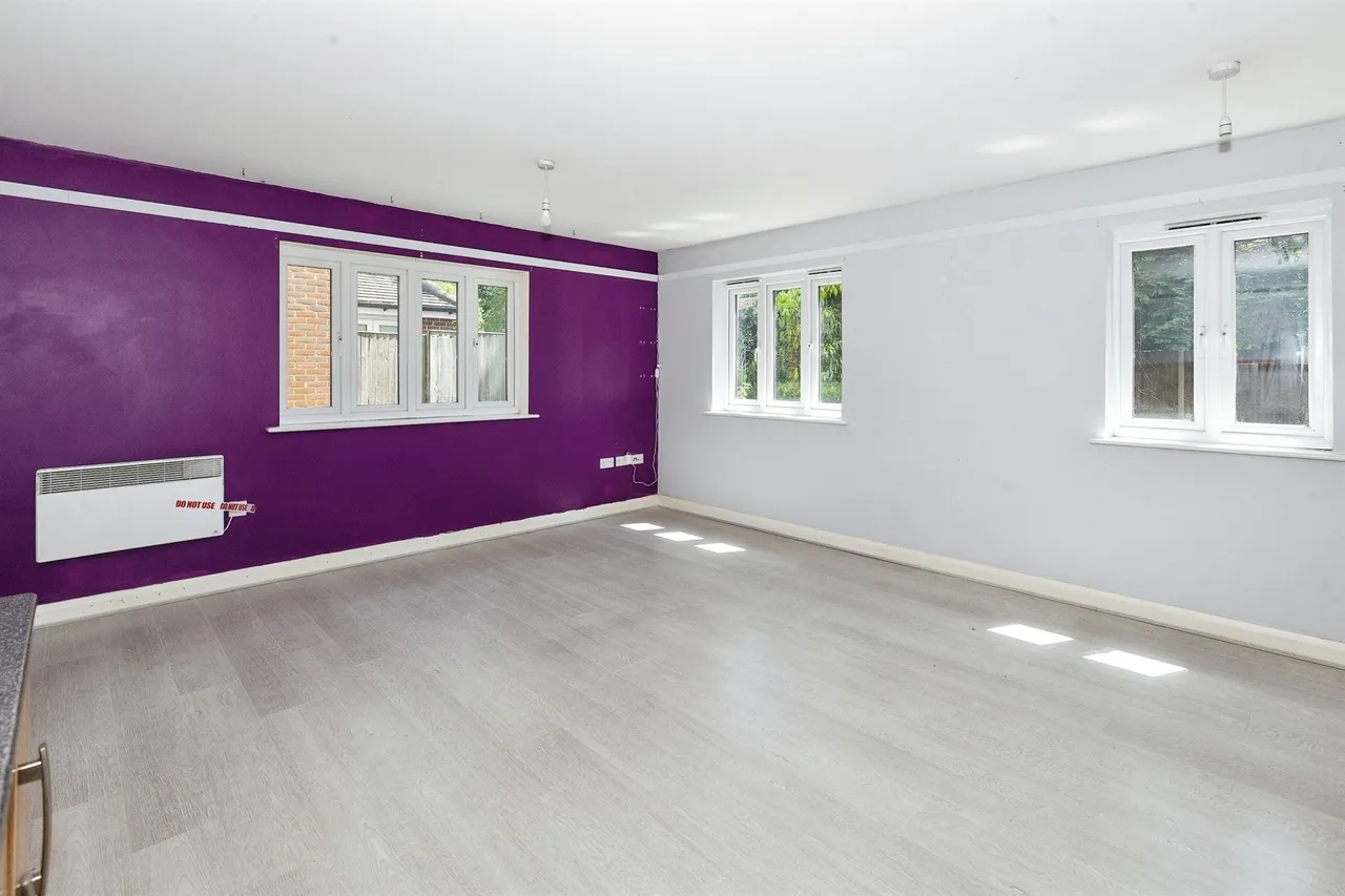 Montague Close, Farnham Royal, Slough, photo 8