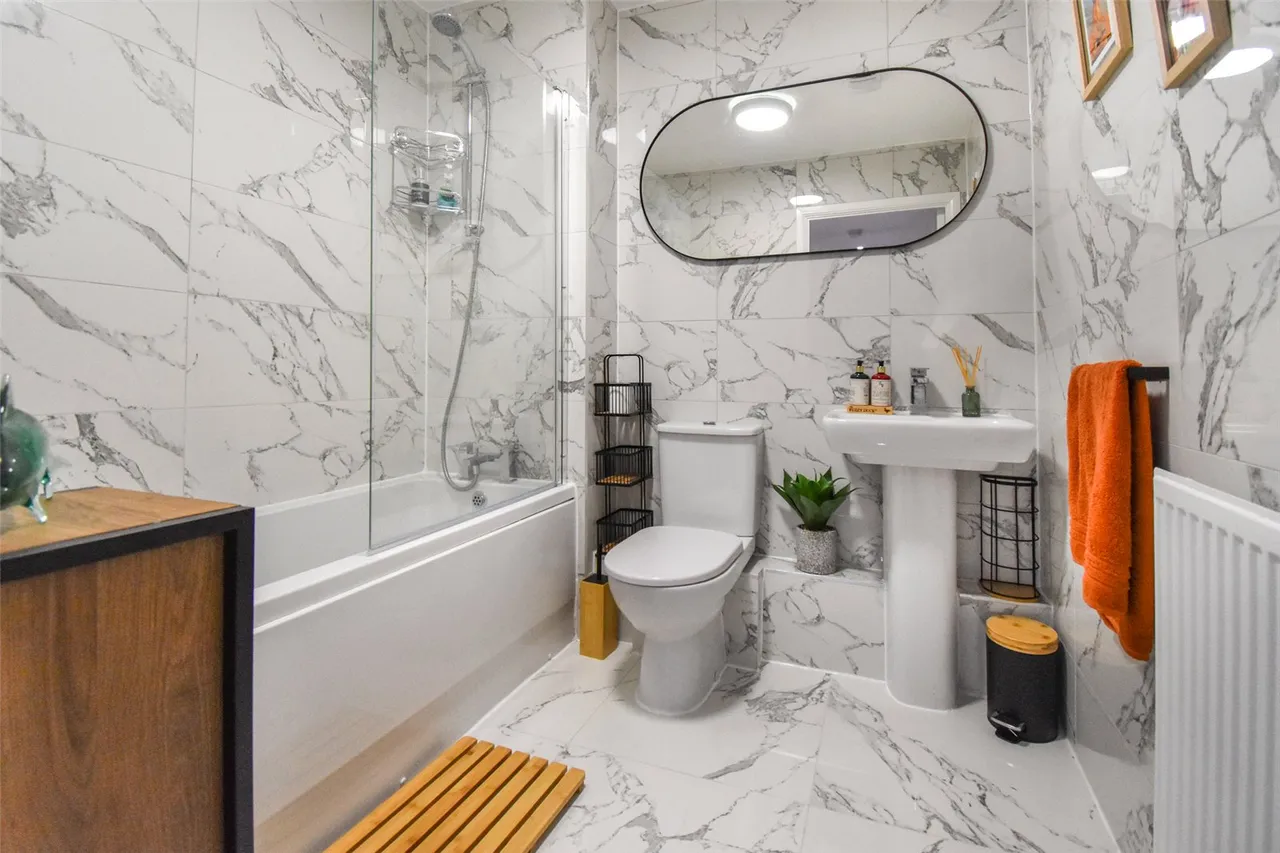 Charteris Close, Wellesley, GU11, photo 4