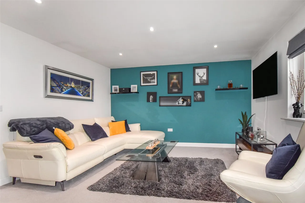 Charteris Close, Wellesley, GU11, photo 7