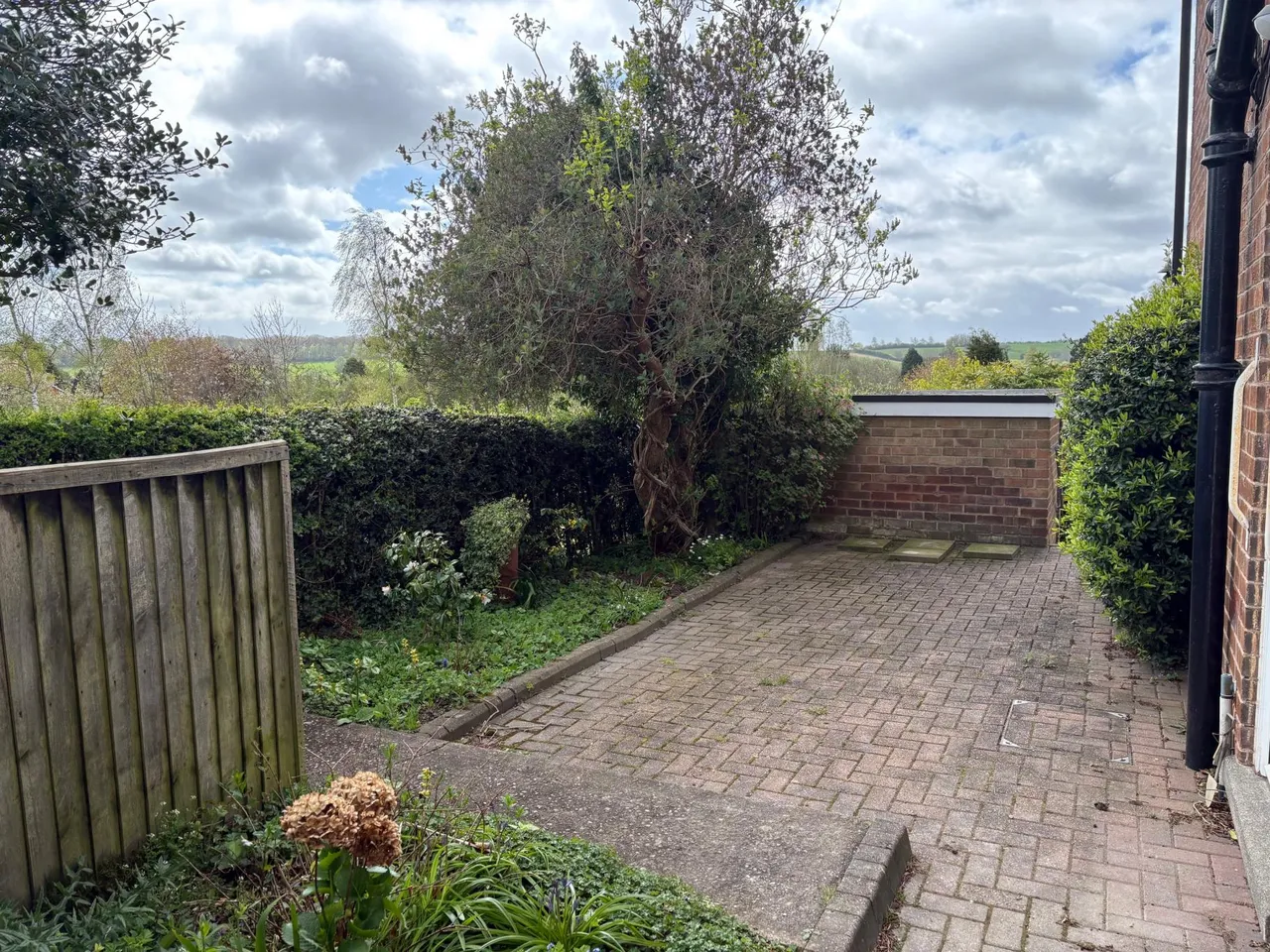 Private Road, Woodborough, NG14, photo 24