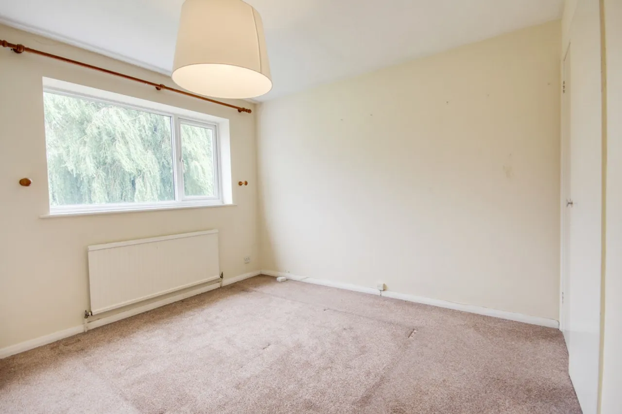 Mornington Avenue, Finchampstead, photo 10