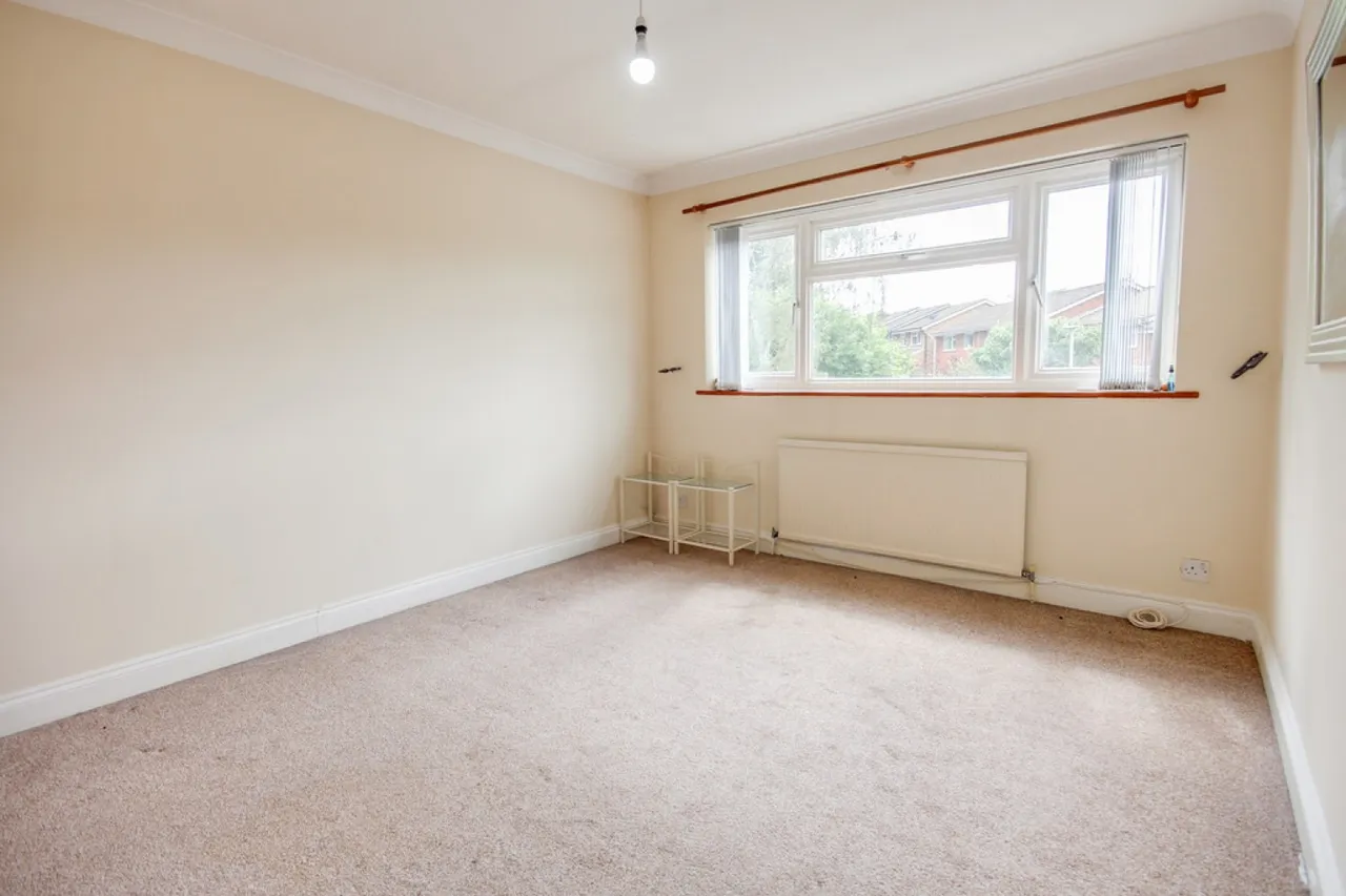 Mornington Avenue, Finchampstead, photo 7
