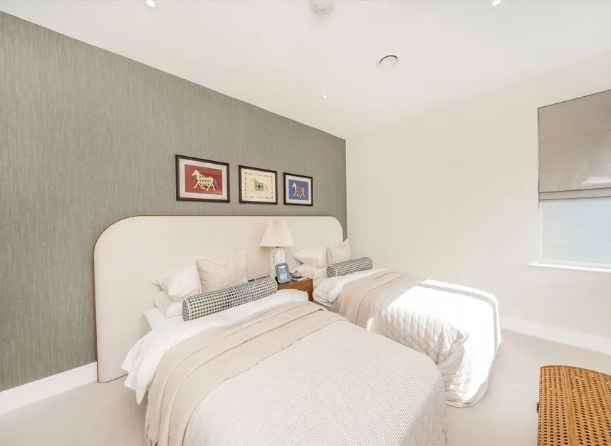 Bakers Mews, Twickenham, TW2, photo 5
