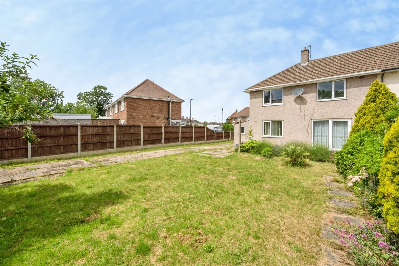 Chalmers Drive, Doncaster, DN2, photo 17