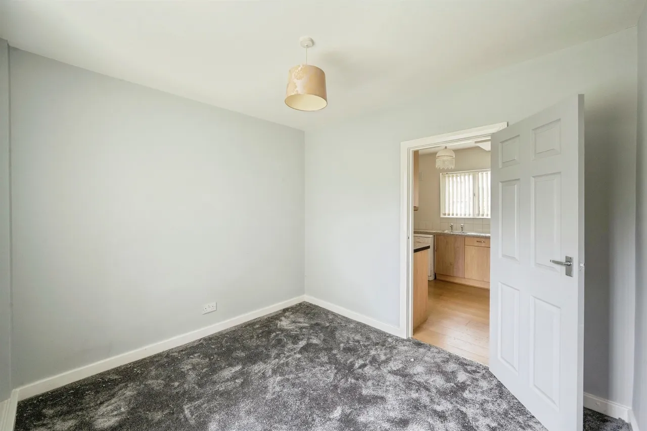 Chalmers Drive, Doncaster, DN2, photo 8